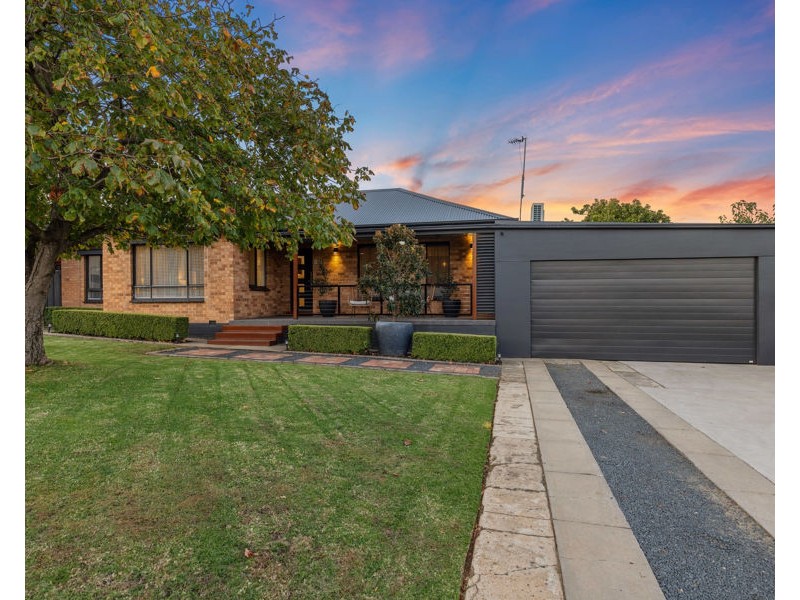89 FAY AVENUE, Kooringal NSW 2650