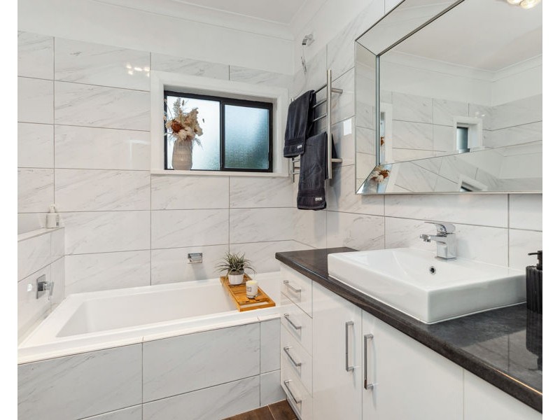 89 FAY AVENUE, Kooringal NSW 2650