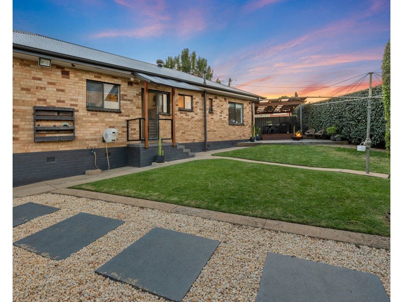 89 FAY AVENUE, Kooringal NSW 2650