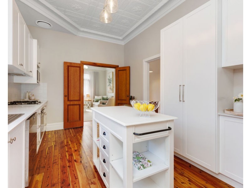 28 GORMLY AVENUE, Wagga Wagga NSW 2650