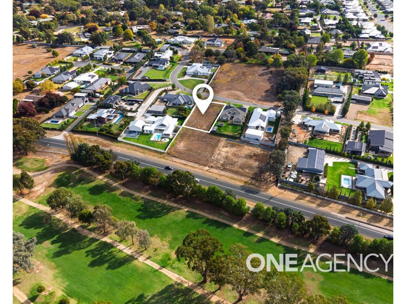 11 BELMORE PLACE, Springvale NSW 2650