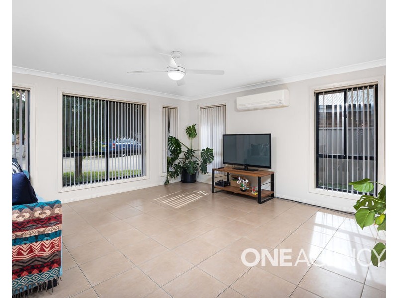 2/6 YOOGALI STREET, Glenfield Park NSW 2650