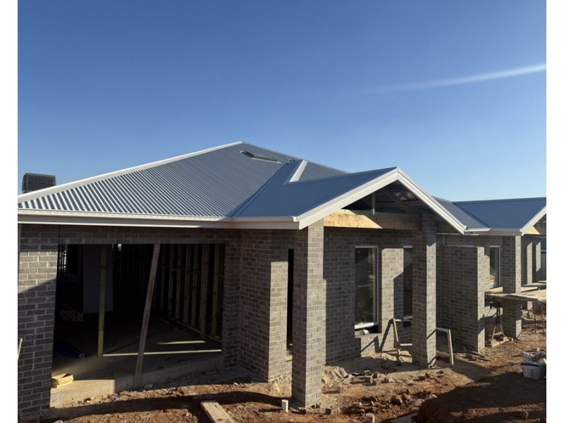 80A JUMBUCK DRIVE, Gobbagombalin NSW 2650