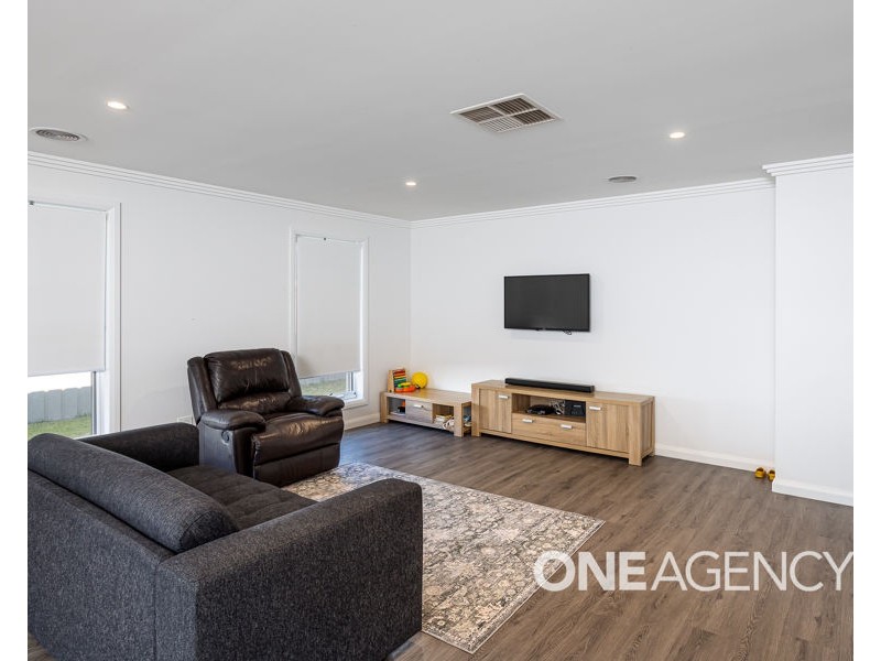 1/2 YARRANJERRY STREET, Gobbagombalin NSW 2650