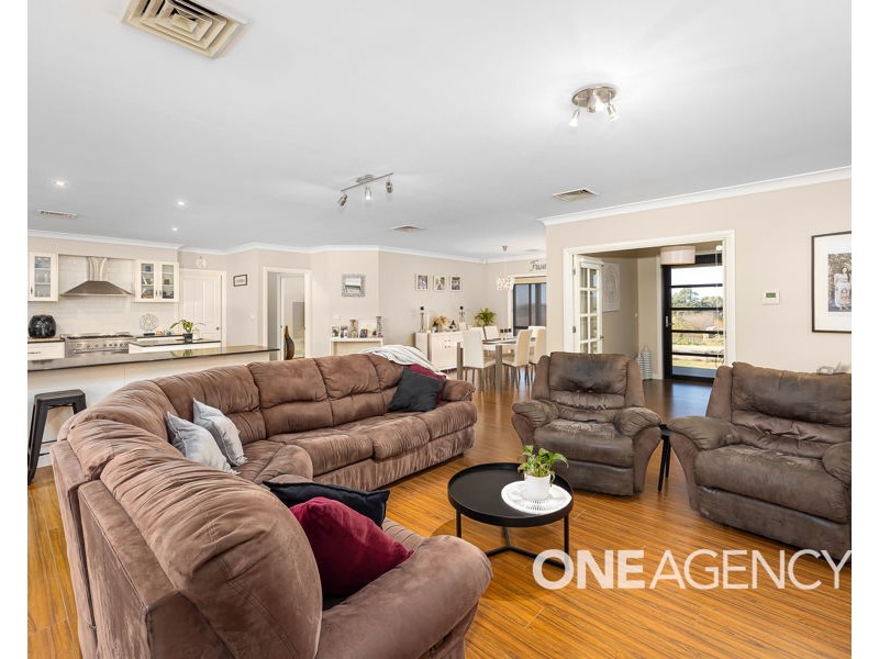16 PEPPERMINT DRIVE, Springvale NSW 2650