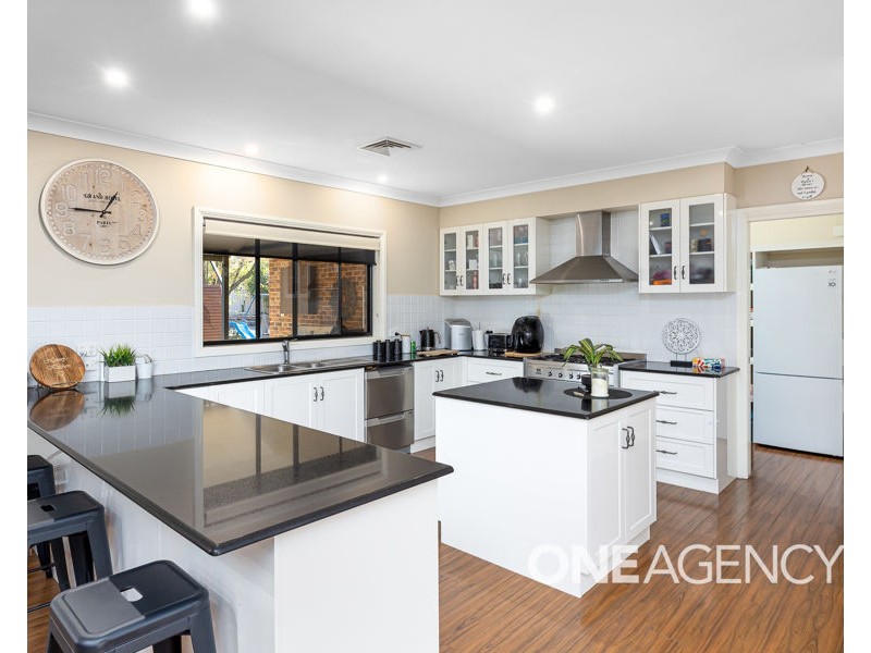 16 PEPPERMINT DRIVE, Springvale NSW 2650