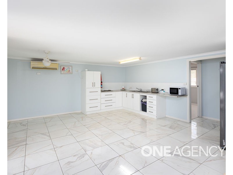 16 PEPPERMINT DRIVE, Springvale NSW 2650