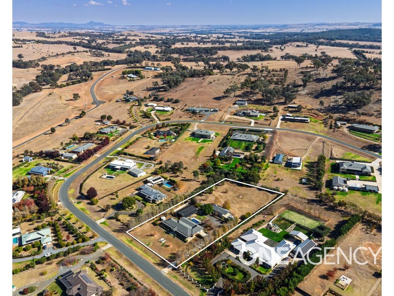 16 PEPPERMINT DRIVE, Springvale NSW 2650