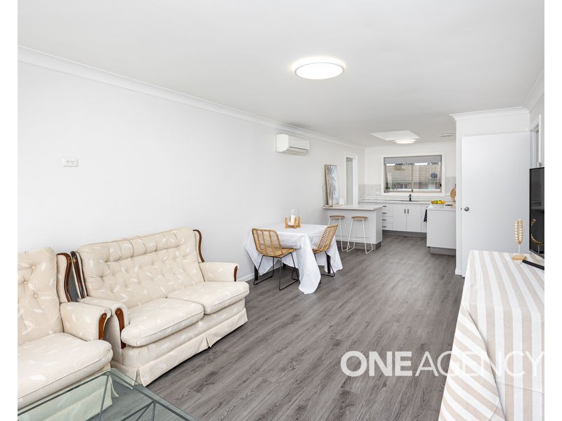 2/12 DUNN AVENUE, Forest Hill NSW 2651