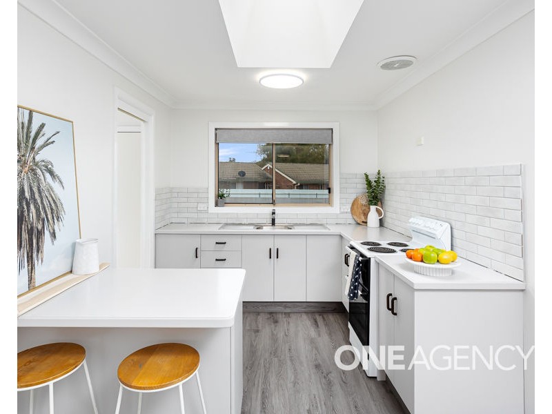 2/12 DUNN AVENUE, Forest Hill NSW 2651