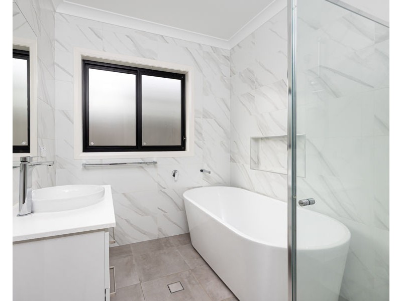 30 YENDA AVENUE, Gobbagombalin NSW 2650