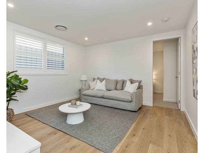 6 MITTA MITTA PLACE, Gobbagombalin NSW 2650