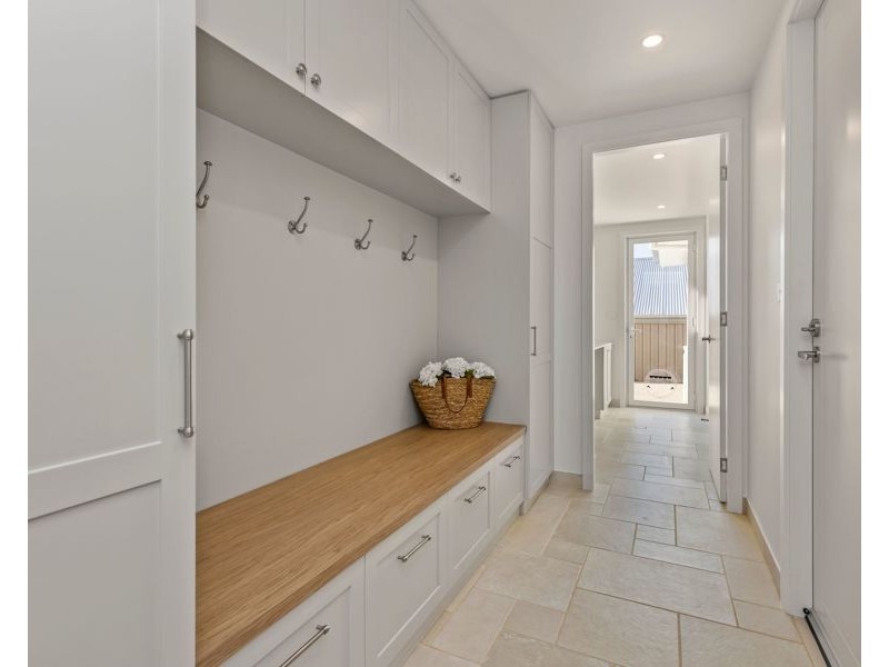 6 MITTA MITTA PLACE, Gobbagombalin NSW 2650