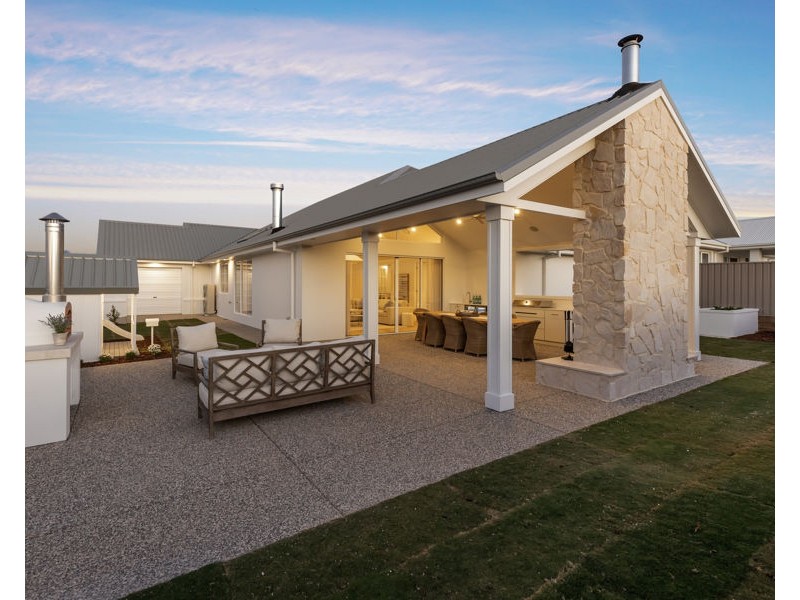 6 MITTA MITTA PLACE, Gobbagombalin NSW 2650