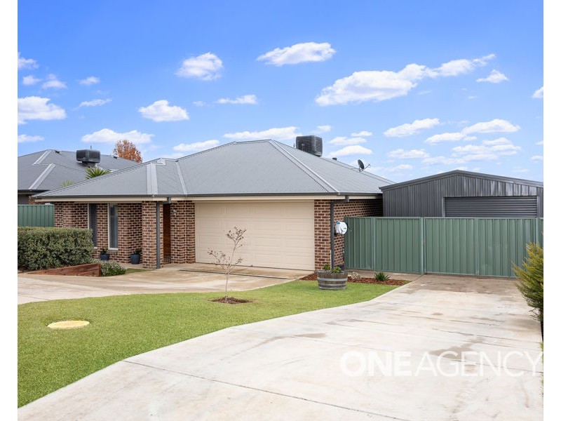 22 PAPERBARK DRIVE, Forest Hill NSW 2651