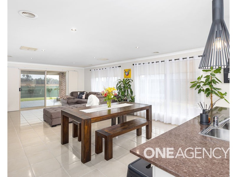 22 PAPERBARK DRIVE, Forest Hill NSW 2651