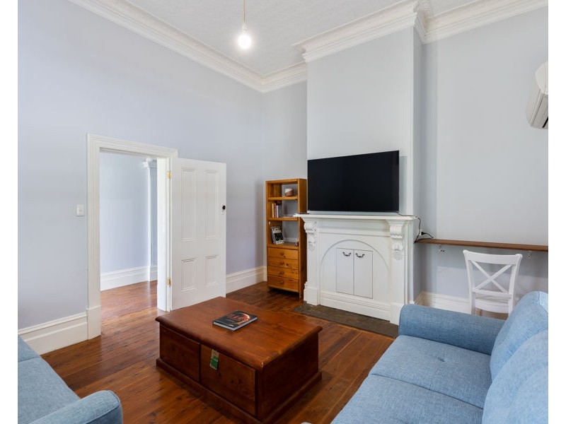 22 WARANGA AVENUE, Mount Austin NSW 2650