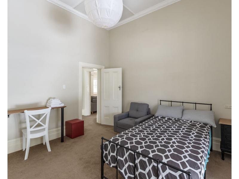 22 WARANGA AVENUE, Mount Austin NSW 2650