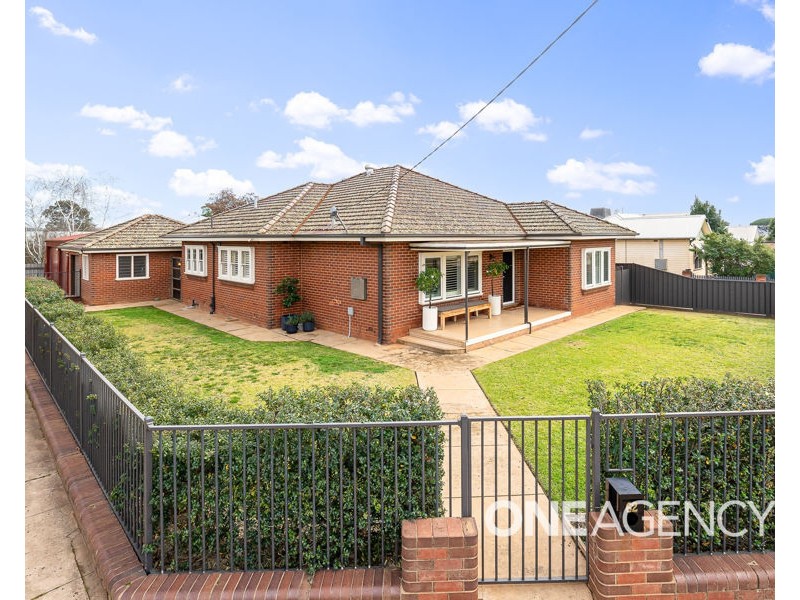 62 BOURKE STREET, Turvey Park NSW 2650