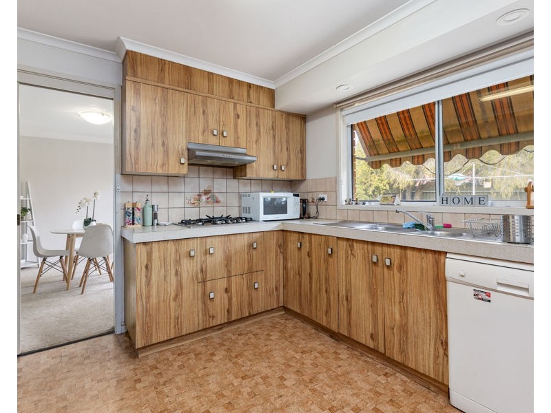34 OLEANDER CRESCENT, Lake Albert NSW 2650