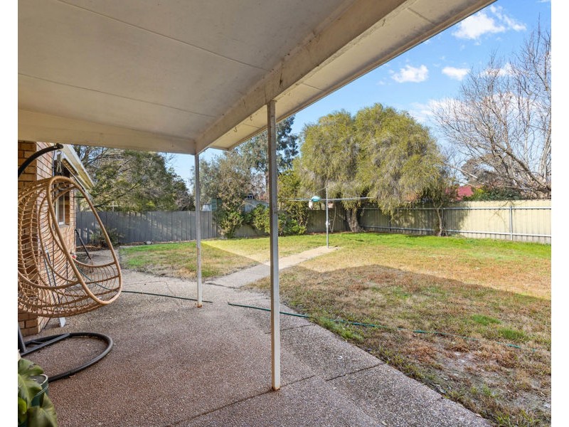 34 OLEANDER CRESCENT, Lake Albert NSW 2650