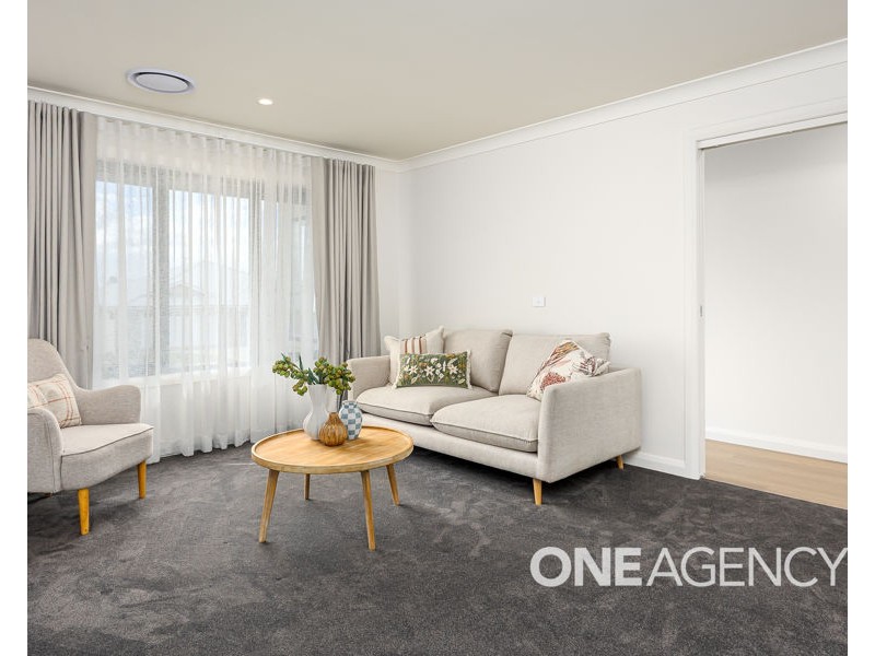12 LAWRENCE AVENUE, Gobbagombalin NSW 2650