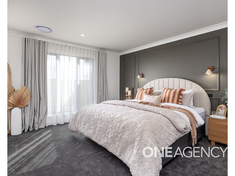 12 LAWRENCE AVENUE, Gobbagombalin NSW 2650