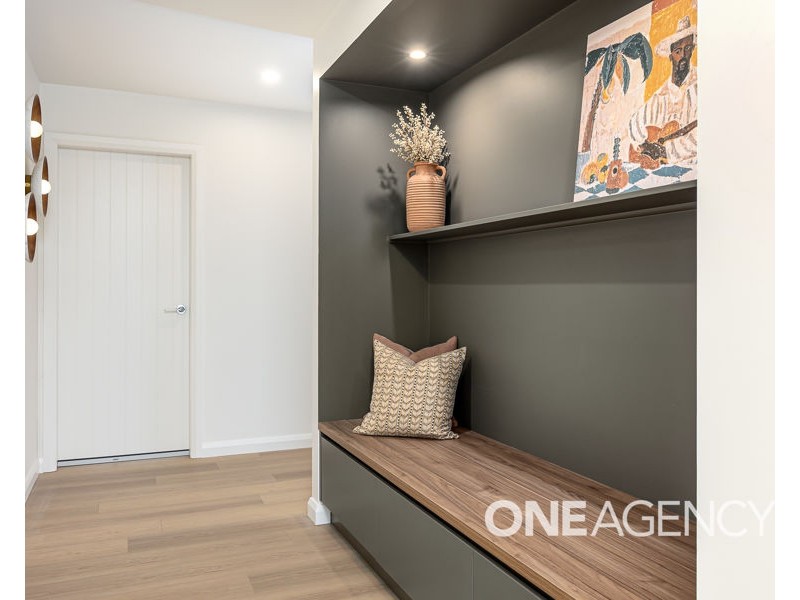 12 LAWRENCE AVENUE, Gobbagombalin NSW 2650