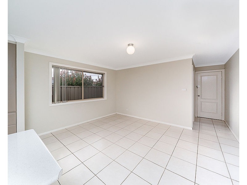 1/3 CARINYA STREET, Glenfield Park NSW 2650