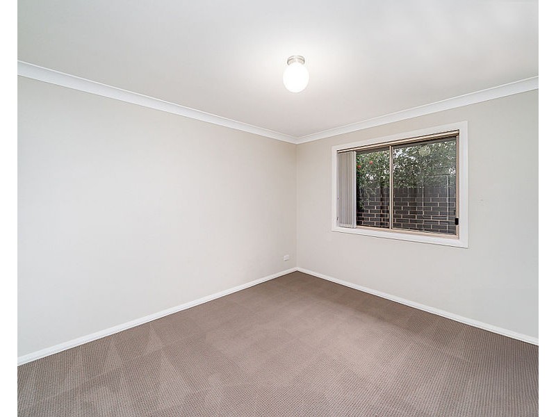 1/3 CARINYA STREET, Glenfield Park NSW 2650