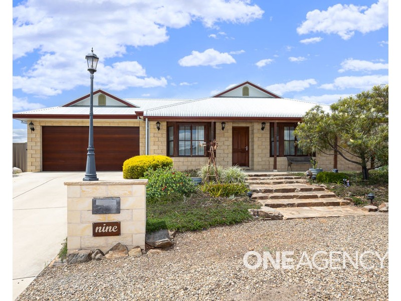 9 BONNER STREET, Lloyd NSW 2650