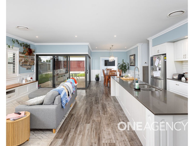 9 BONNER STREET, Lloyd NSW 2650