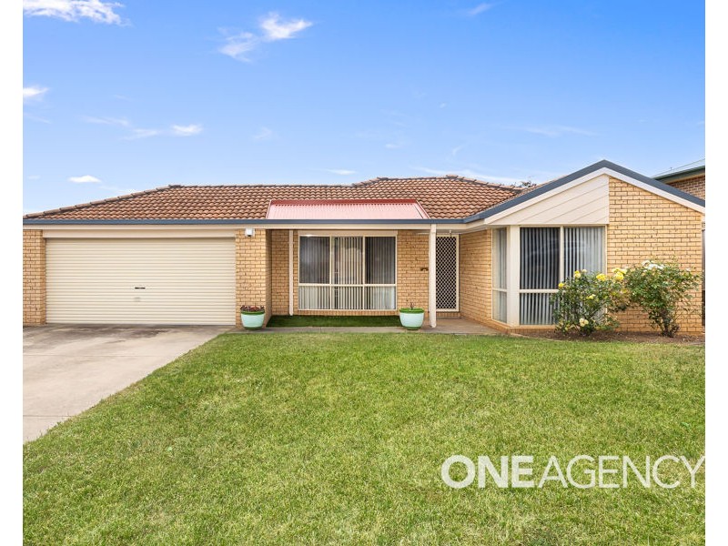26 KIRRANG AVENUE, Glenfield Park NSW 2650