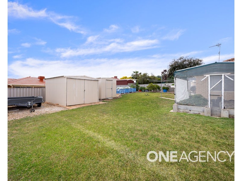 26 KIRRANG AVENUE, Glenfield Park NSW 2650