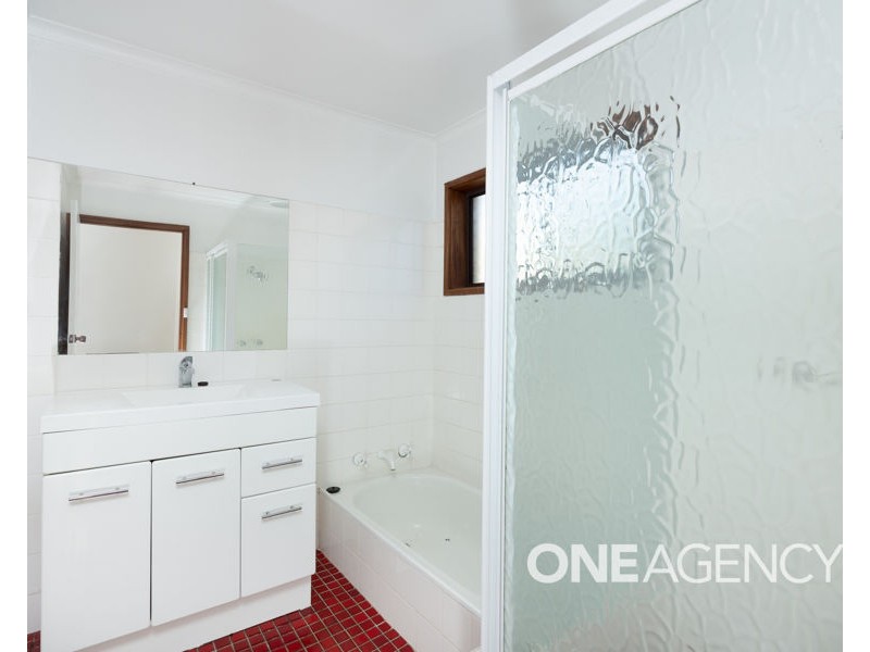 2 MELKIN AVENUE, Glenfield Park NSW 2650