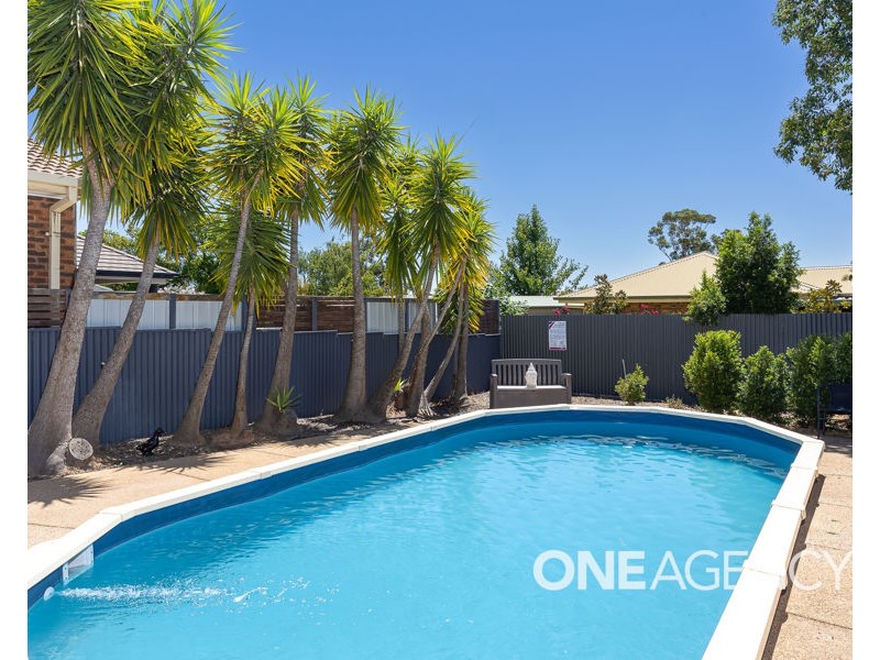 18 BEREMBEE ROAD, Bourkelands NSW 2650