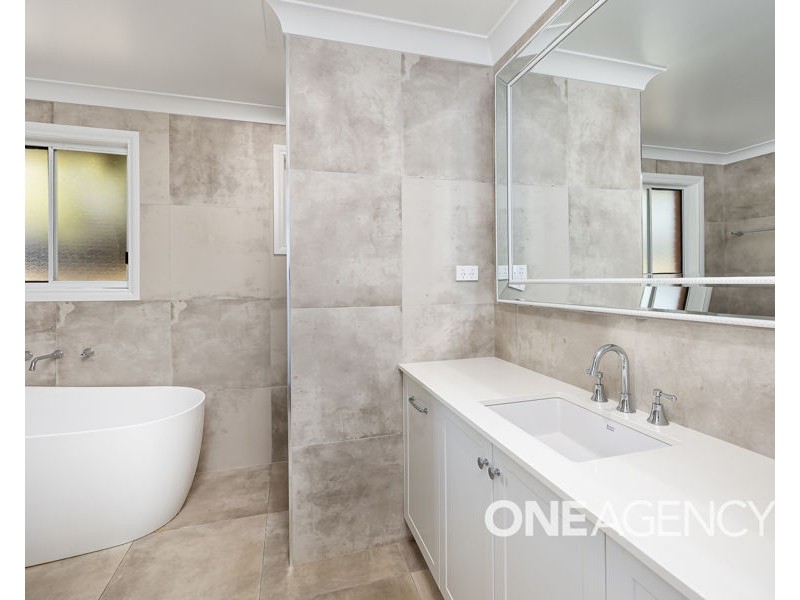 22 SHERWOOD AVENUE, Kooringal NSW 2650