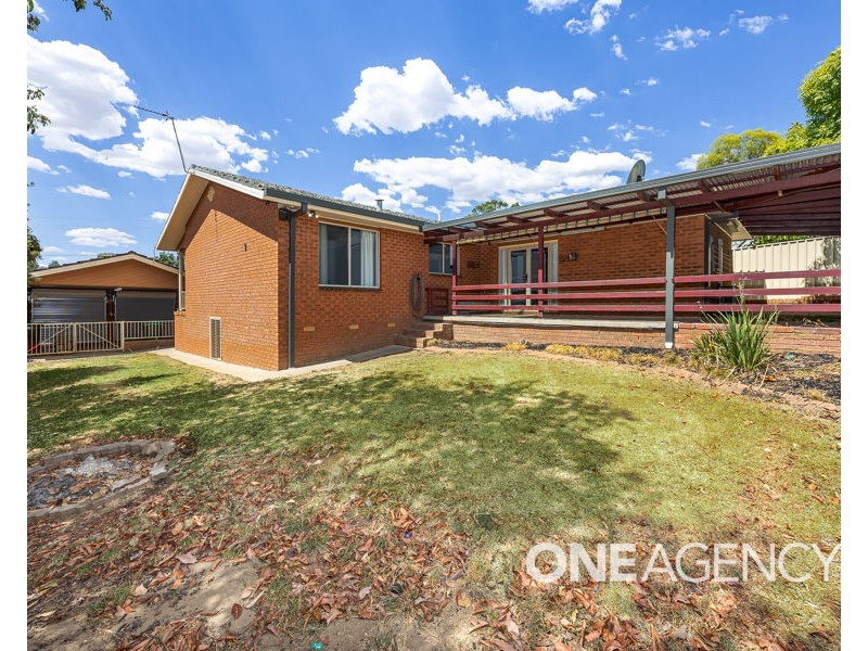 22 SHERWOOD AVENUE, Kooringal NSW 2650