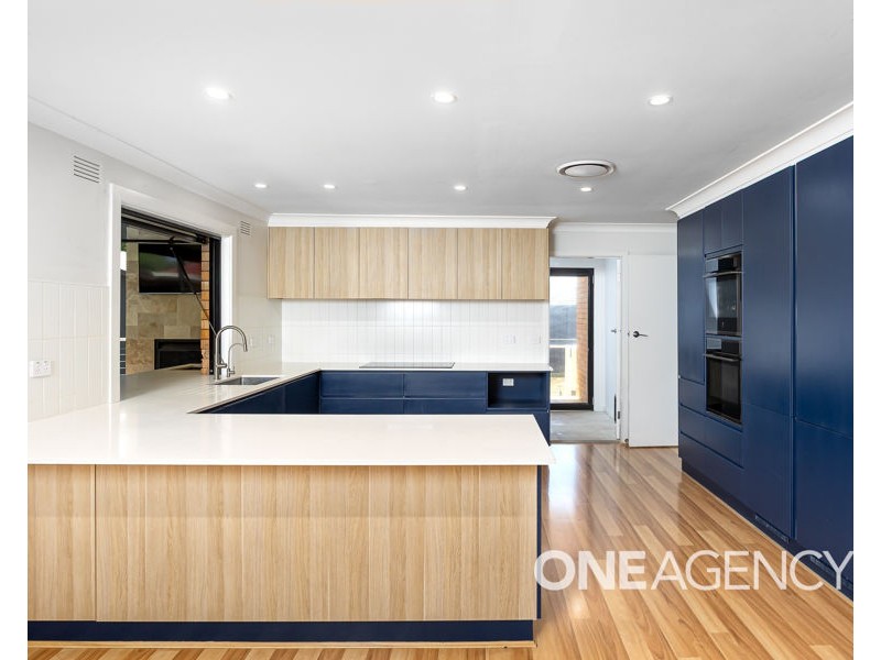 15 JACARANDA DRIVE, Lake Albert NSW 2650