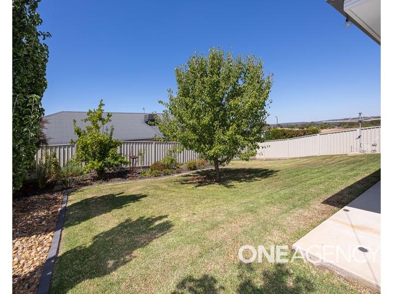 9 BAROSSA STREET, Estella NSW 2650