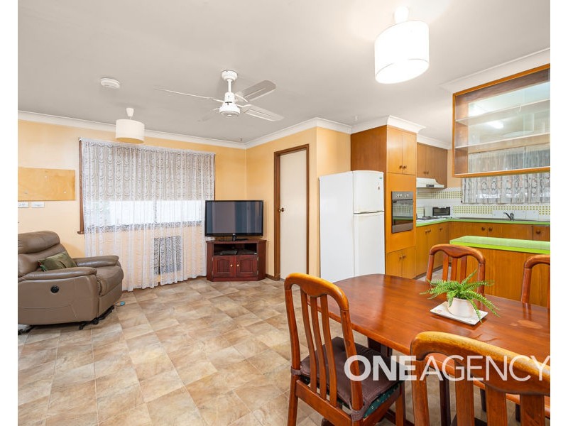 73 HUTHWAITE STREET, Mount Austin NSW 2650