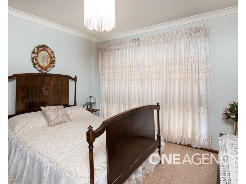 73 HUTHWAITE STREET, Mount Austin NSW 2650