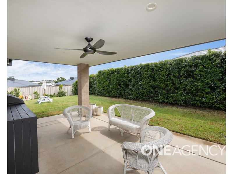 54 PARADISE DRIVE, Gobbagombalin NSW 2650