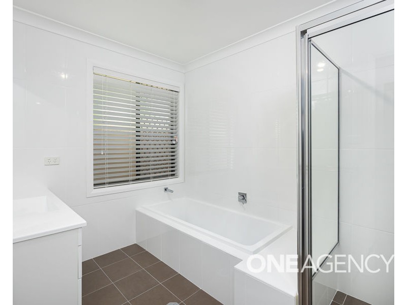 21 WELLINGTON AVENUE, Tatton NSW 2650