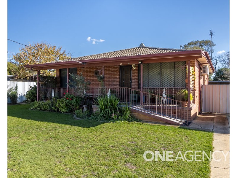 29 JENKINS STREET, Ashmont NSW 2650