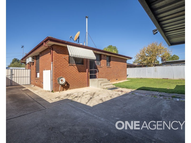 29 JENKINS STREET, Ashmont NSW 2650