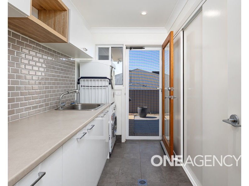 3 ANSETT STREET, Lloyd NSW 2650