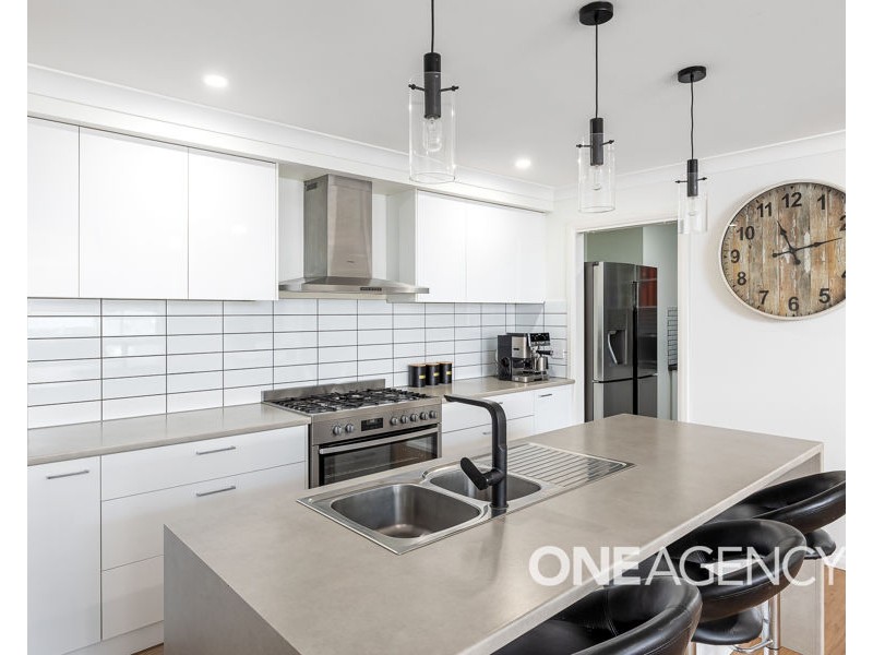 3 ANSETT STREET, Lloyd NSW 2650