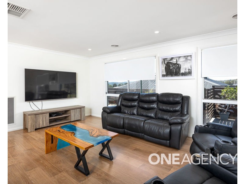 3 ANSETT STREET, Lloyd NSW 2650