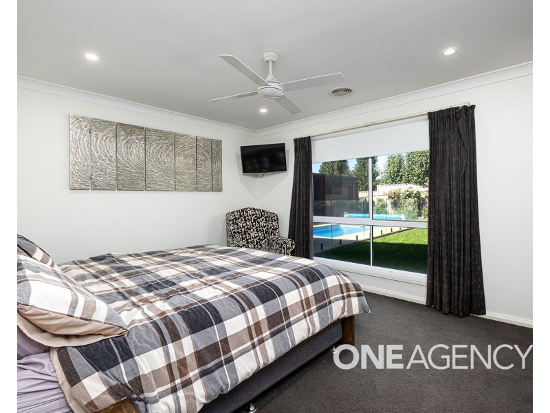 3 ANSETT STREET, Lloyd NSW 2650